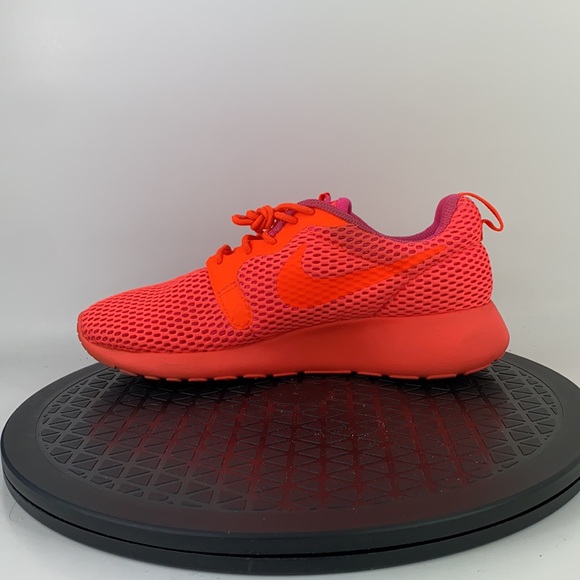 Nike Roshe One Hyperfuse Crimson Running Shoes 833826-800 Women's Size 6 - Picture 10 of 15